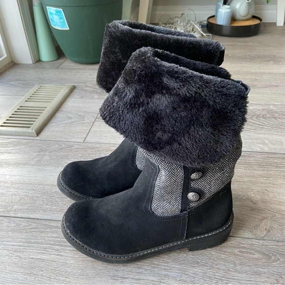 Grizzleez Zigi Danya Faux Fur Lining Fold Over Suede Leather Boots - Picture 1 of 15